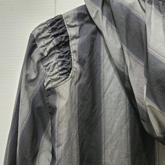 Lululemon Thats The Run Track and Field Striped Hooded Jacket Women's Size S - Picture 9 of 16